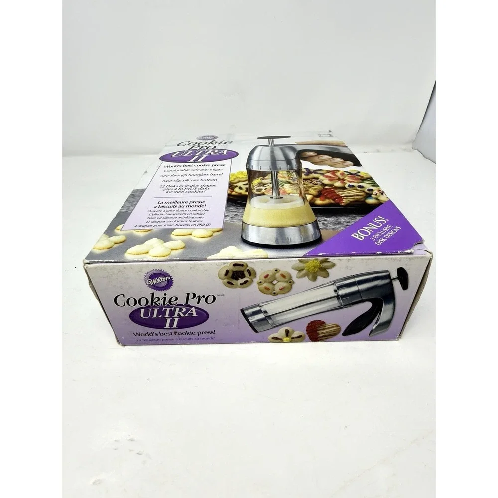 2010 Wilton Cookie Pro Ultra‎ II Soft-Grip Trigger Cookie Press Complete Set